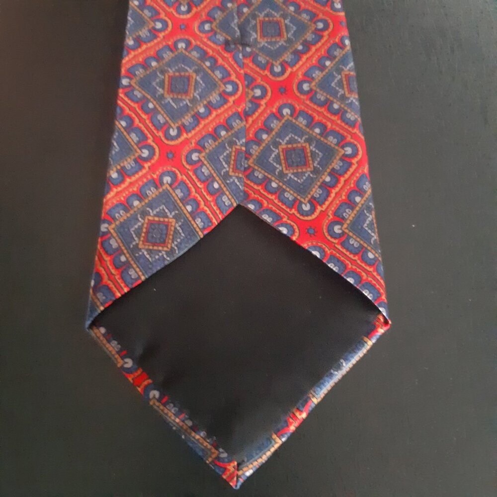 ⚡️BUY 3 for $55⚡️ Grafton & Co Silk Men's Tie, Ornate Square Multicolour Pattern - Picture 8 of 16